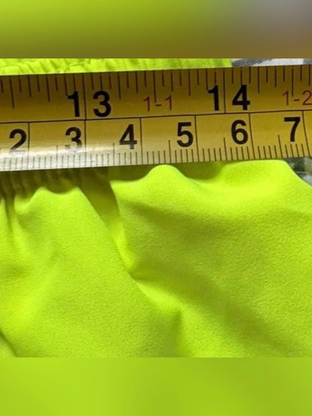 Nike Men’s Neon Yellow Athletic Shorts Dri-Fit